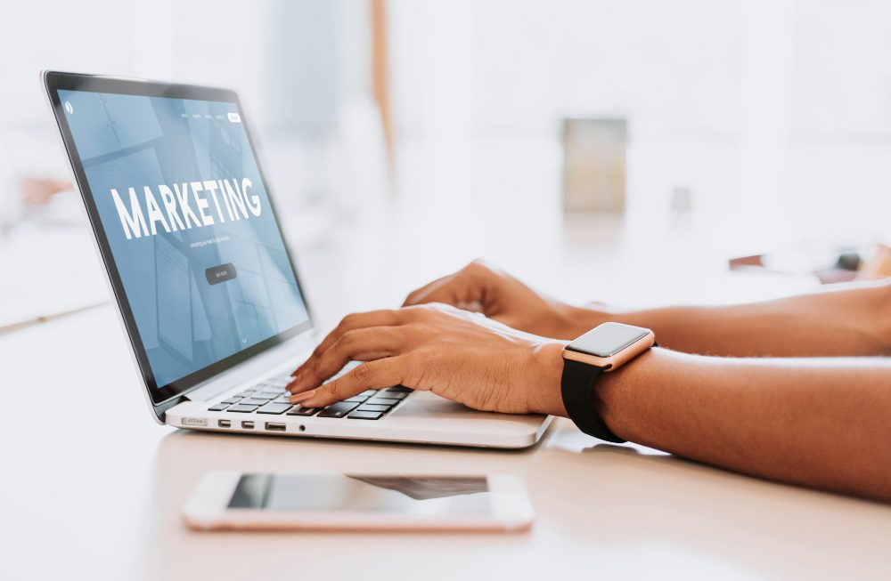 Top 6 No Code / Low Code Tools to Empower Your Marketing [Quickly Create Applications, Forms, or Surveys]