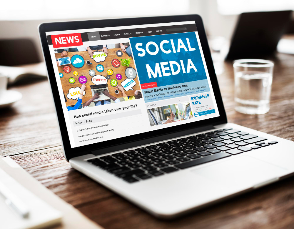 Social Media Communication Networking Online Concept 