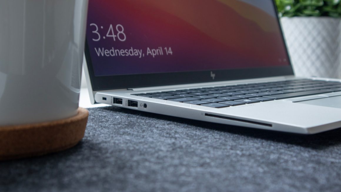 HP 17z Laptop Review: A Mid-Range Business Laptop
