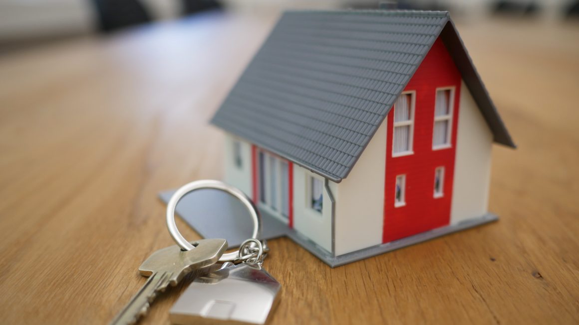 What is the effective use of CRM in real estate industry?