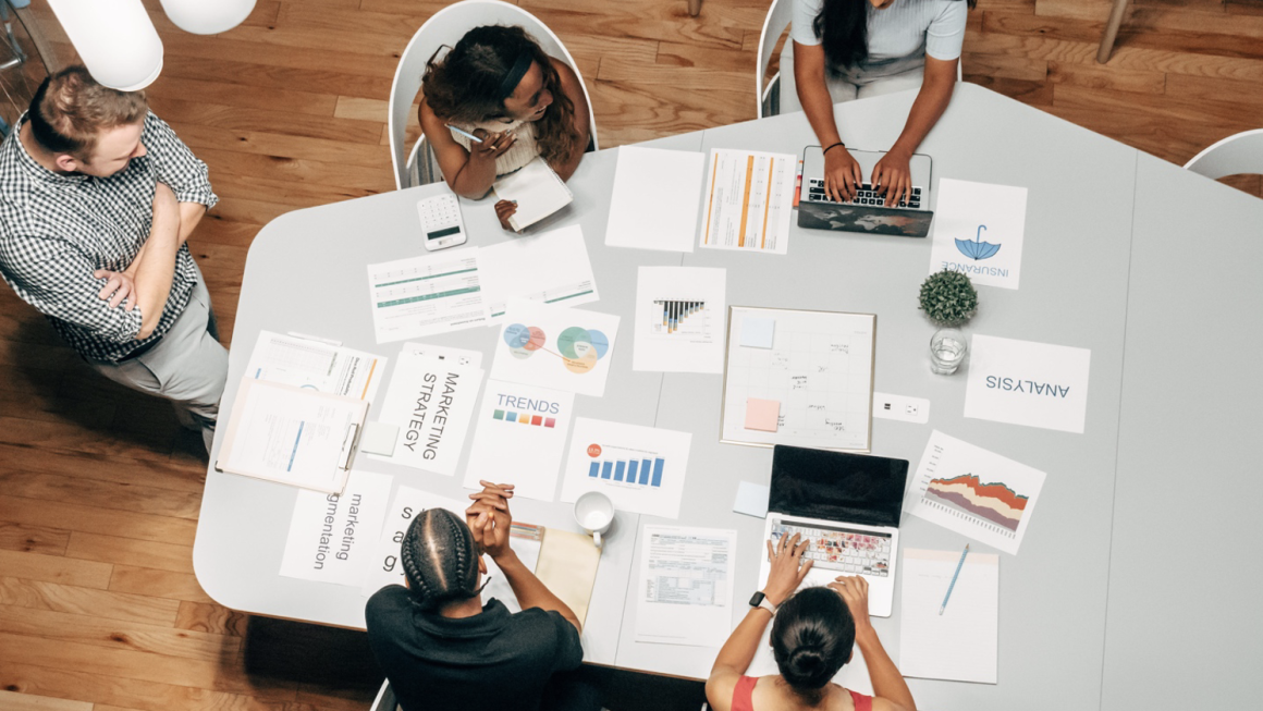3 People You Should Hire to Enhance Your Online Business’ Marketing Efforts